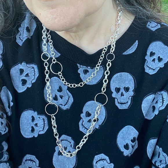 Chain link double strand shiny silver tone necklace - Picture 9 of 9